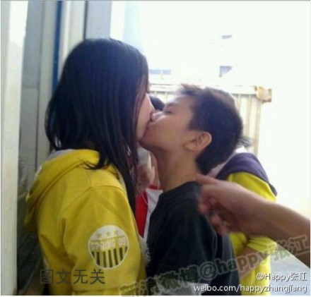 厦门网:厦门13岁<em>初中女生</em>小花到医院<em>打胎</em>,<em>人流</em>